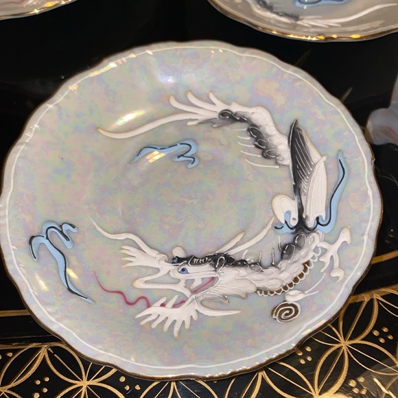 Vintage Luster Dragon Tea Set 4 Cups, 6 Saucers, Tea Pot/Creamer/Sugar Japan - Picture 6 of 12